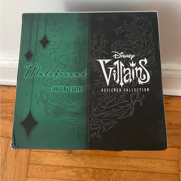 Designer Disney Villains Maleficent Doll - Picture 2 of 5